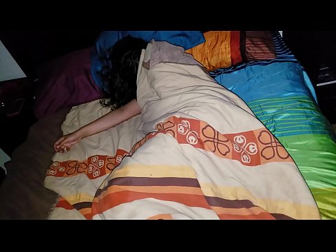 ❤️ Anak tiri memarahi ibu tirinya semasa dia tidur. ️❌ Video persetan  di lucah ms.porn-milf300.ru ❌