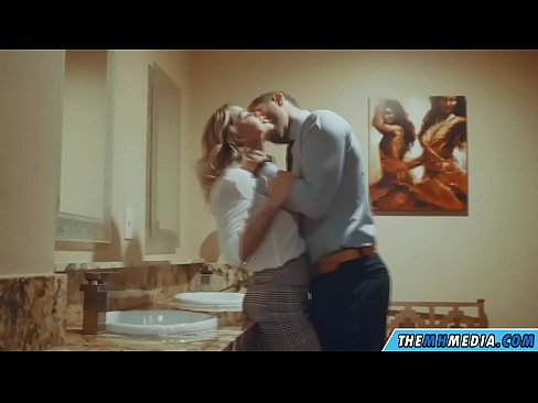 ❤️ Apabila awek berambut perang menggoda anda di tandas awam ️❌ Video persetan  di lucah ms.porn-milf300.ru ❌